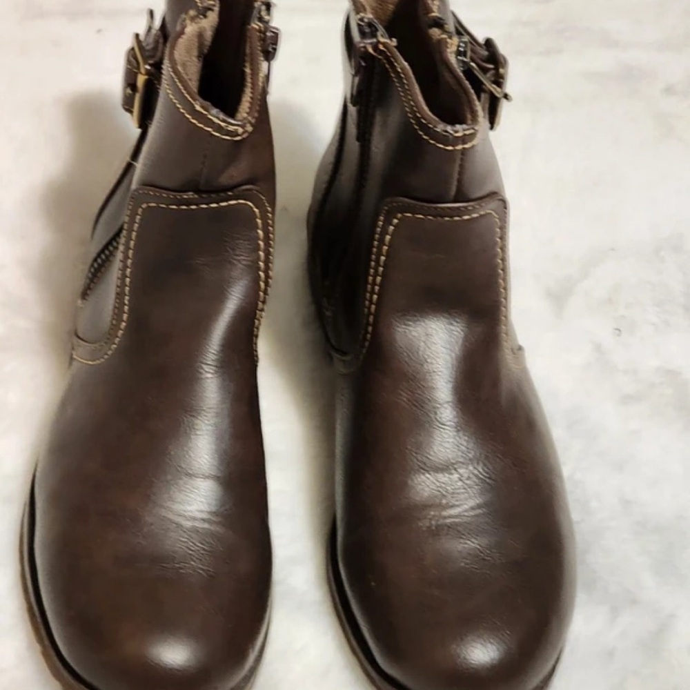 Natural Soul Dark Brown Ankle Boots